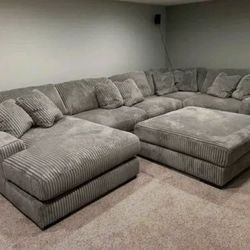 Luxury Sectional + Ottoman – Like New
Upgraded,