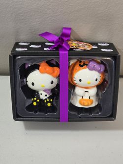 Hello Kitty Ceramic Salt And Pepper Shakers NWT