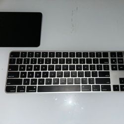 Apple Magic Keyboard with TouchID in Excellent Condition