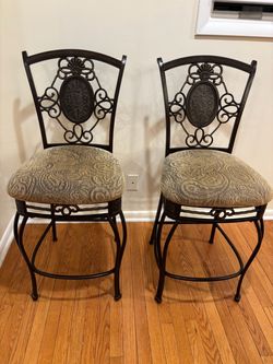 Decorative Metal Back Bar Stools