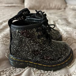 Doc Martens (Toddler) Size 4