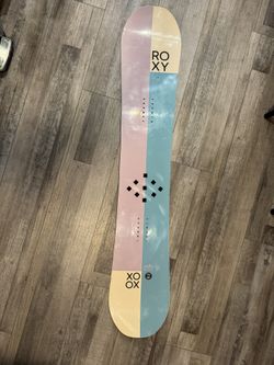 Roxy XOXO Womens Snowboard Size 149cm