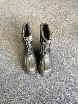Snow boots