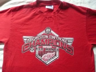 Detroit Red Wings T-shirt 2002 Locker Room Edition Stanley Cup Men's Size LARGE