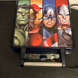 🧇 Marvel Avengers Waffle Maker