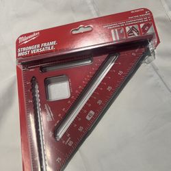 Milwaukee 7 In Rafter Square