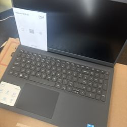 Dell Inspiron 15 3000 Model 3520 Carbon Black