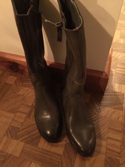 Brand new girls boots