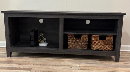 TV Stand / Media Center