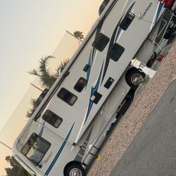 2021 Coachmen Pursuit