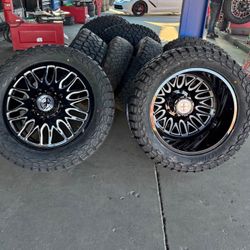 Dually Wheels Available 