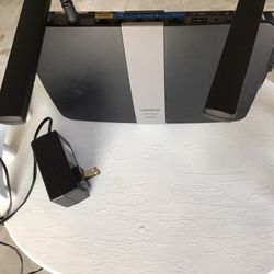 LYNKSYS EA6350 wireless router used for one month . Amazon price $89.97