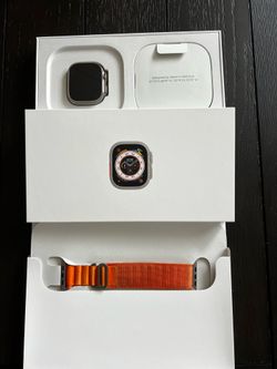Apple Watch Ultra (1st Gen) 49mm Titanium GPS + Cellular