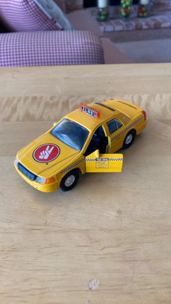 1/32 Scale Yellow Taxi