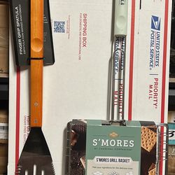 Grill Spatula + S’mores Grill Basket