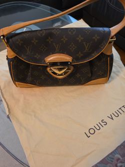 Authentic Louis Vuitton Monogram Shoulder Bag – Excellent Condition