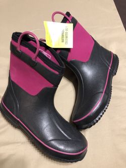 Girls brand new boots size 5