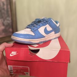 UNC low dunks, used size 9.5  OFFER YOUR PRICE.