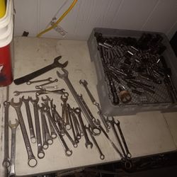 Sockets/wrenches/Miscellaneous 