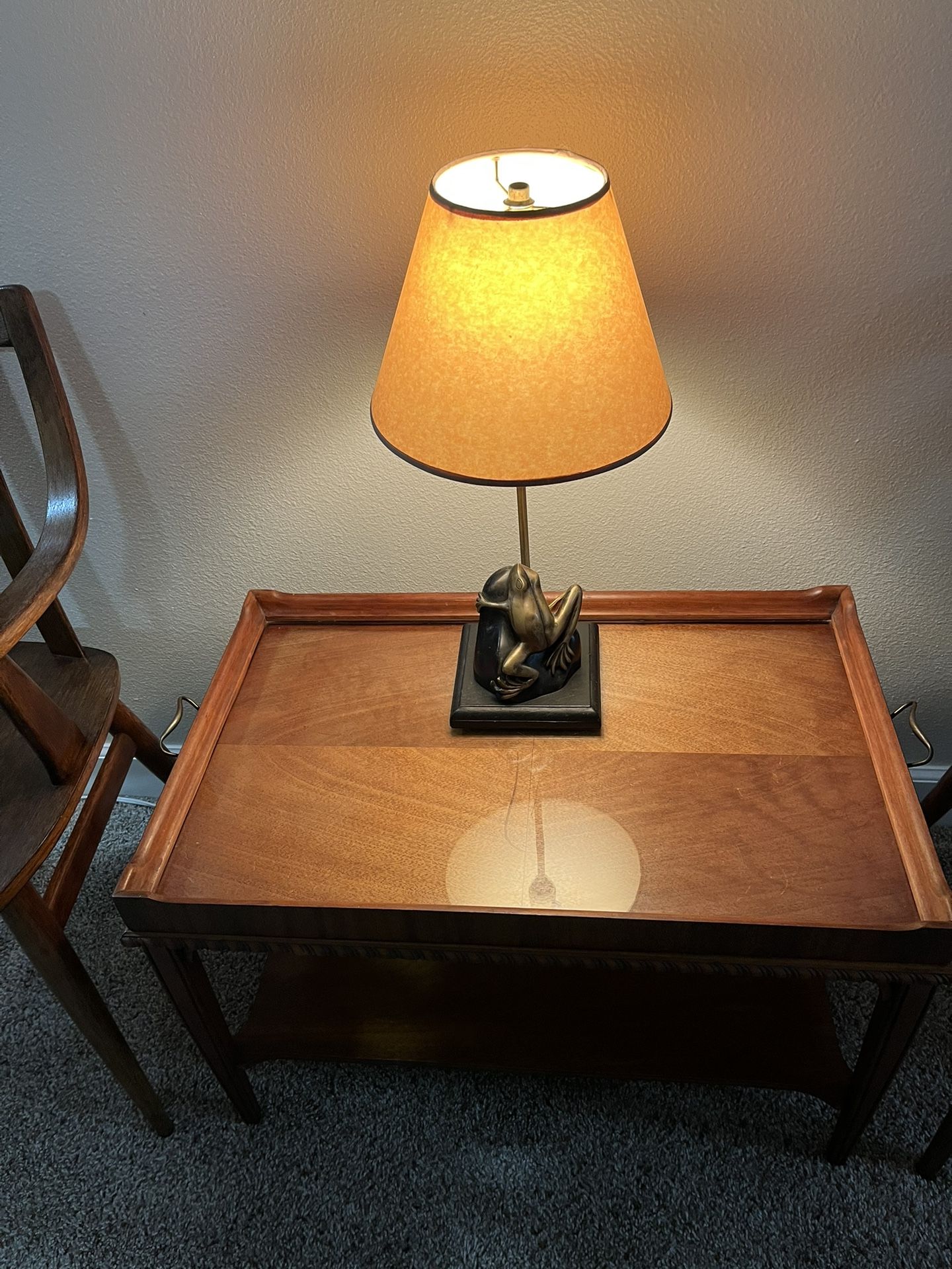 Vintage Table / Desk Lamp With Brass Frog On A Rock