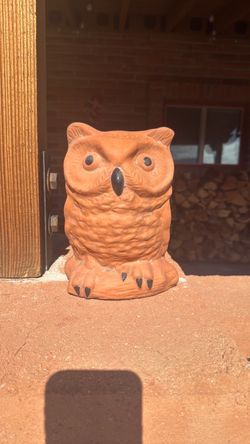 Owl planter terra cotta