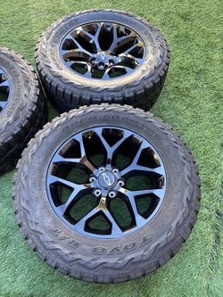 Chevy Silverado new wheels and used tires 35x12.50/20 wheels and tires rims 6x139.7