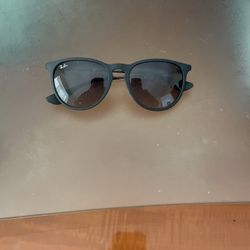 Ray-ban Sunglasses Each At 25.00