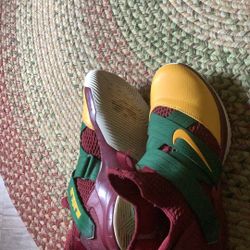LeBron Soldier 12s Size 10.5