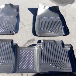 2007-2011 Toyota Camry Huskyliners Weather Beater floor liners