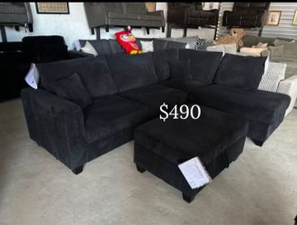Stunning 🖤 black sectional sofa with storage ottoman corduroy fabric