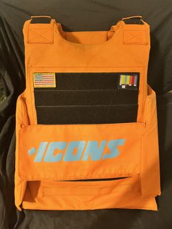 ICONS VEST