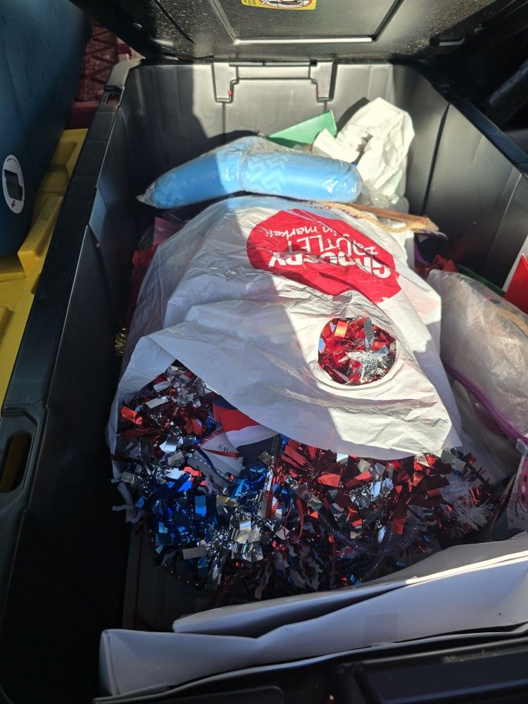 Misc Tub Of Gift Bags And Boxes