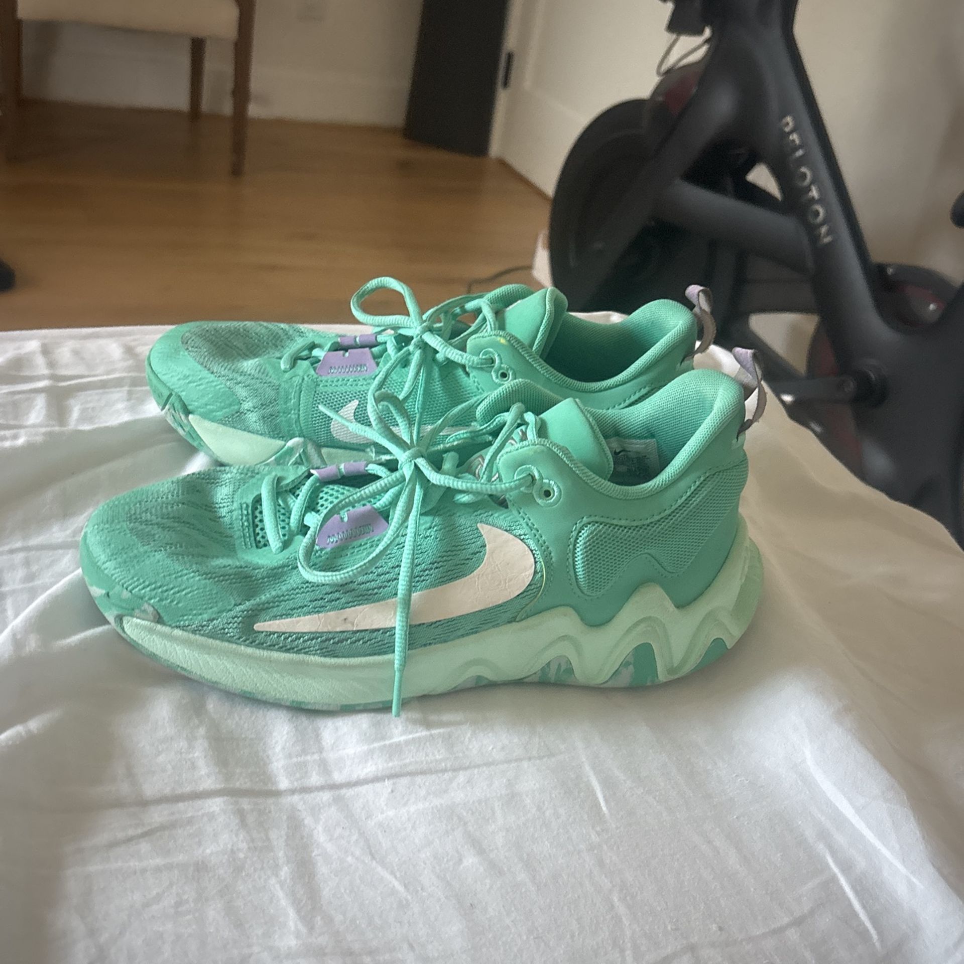 basketball shoes