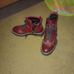 Woman's Combat Boots