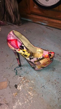 Perfume design Ultra High platform heels Gorgeous Size 5.5 New W/0 Box