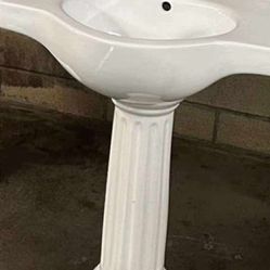 Pedestal Sink