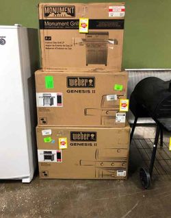 Brand New BBQ Grill Y5