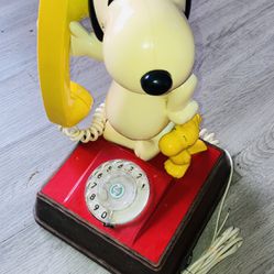 Vintage Snoopy Rotary Home Phone
