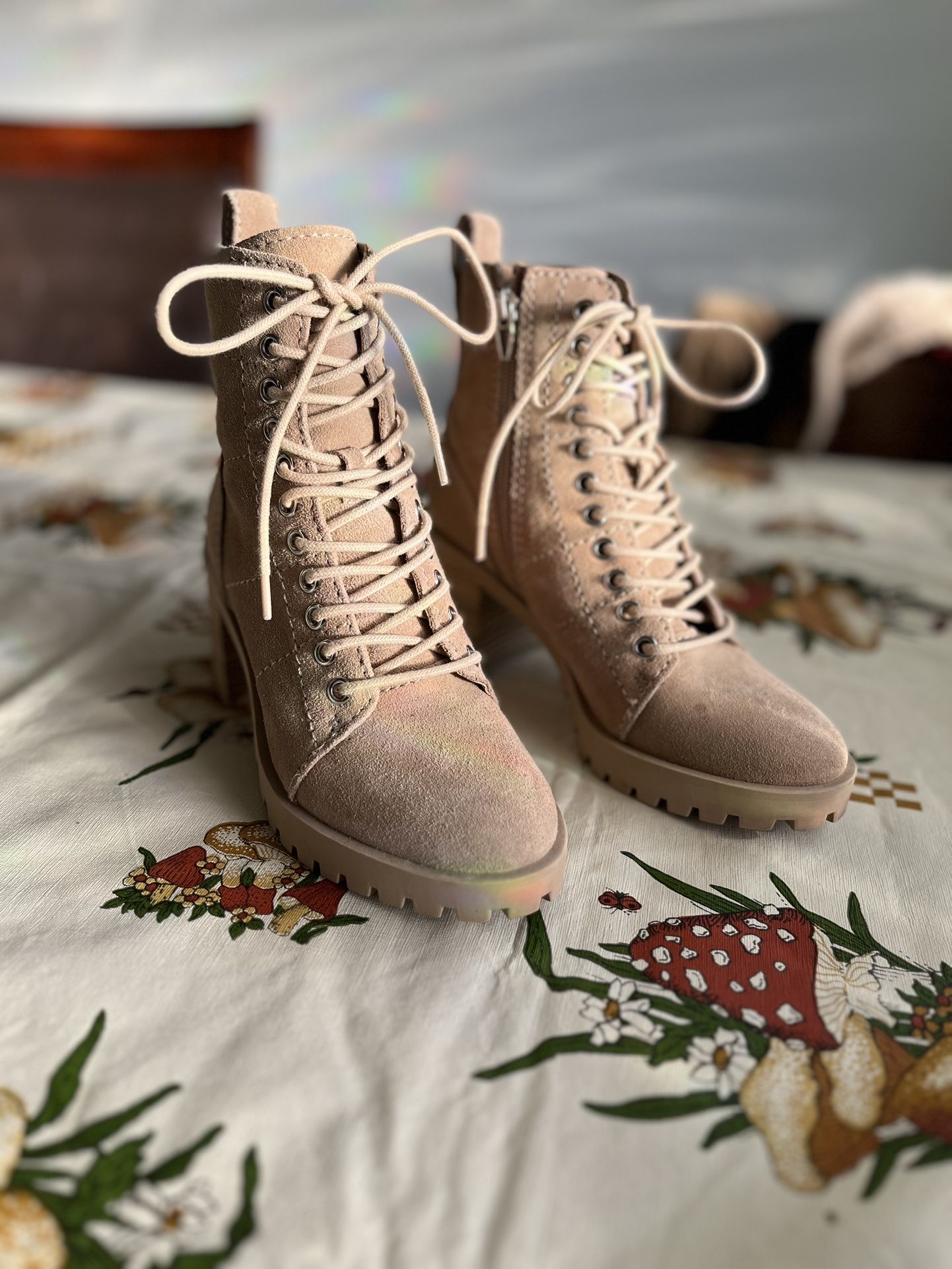 Dolce Vita Boots Women’s Size 5