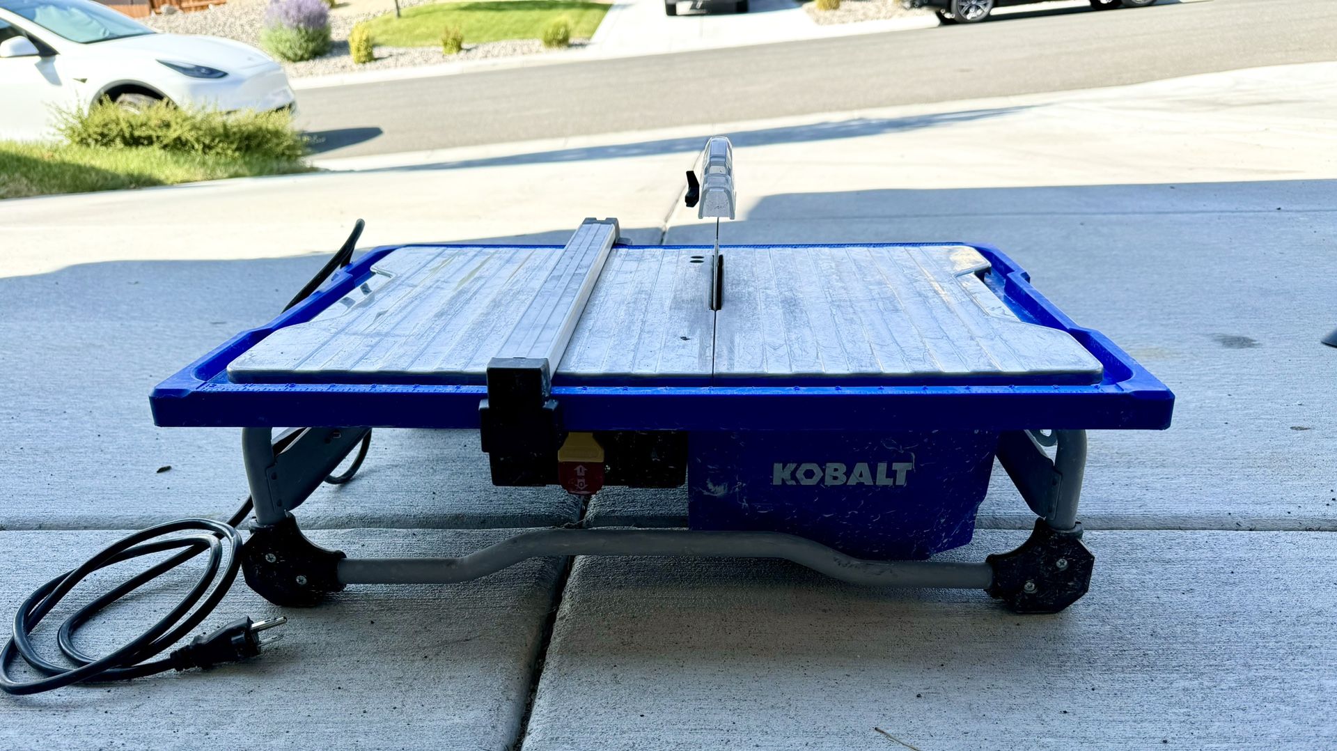 Kobalt Table Top Tile Saw