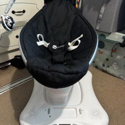 4moms MamaRoo Baby Swing – Model 4M-005 (Black)