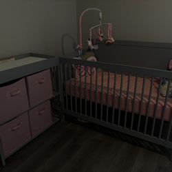 Crib & Changing Table 