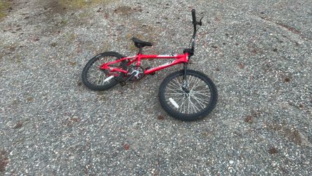 kids roam redline bike red