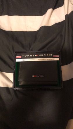 Tommy Hilfiger wallet
