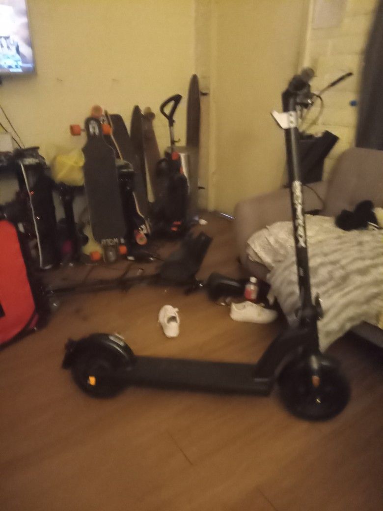 GOTRAX Tour XP Electric Scooter for Sale in Tempe, AZ OfferUp