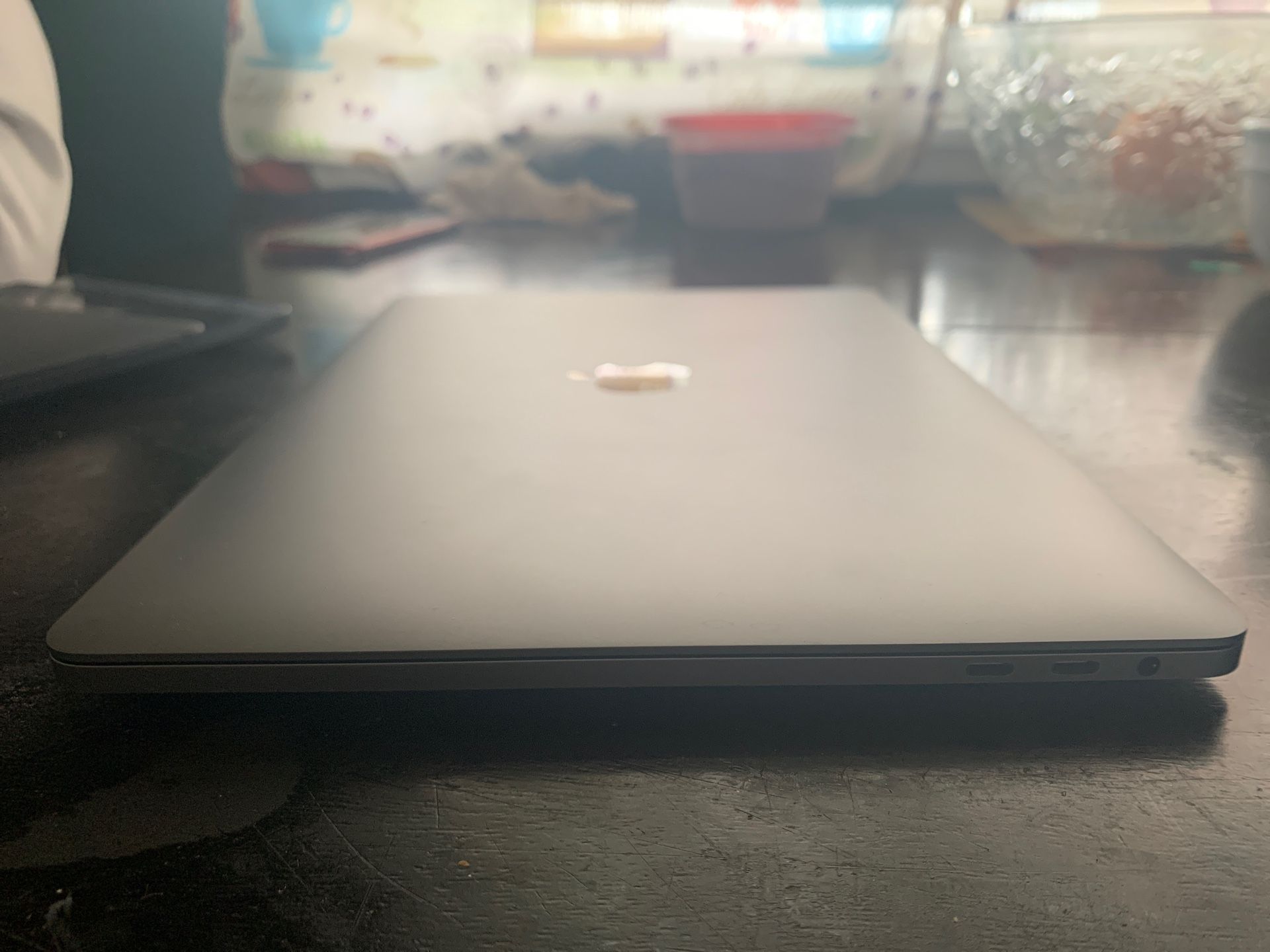 Mac book pro with Touch Bar 2018