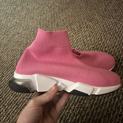 Woman’s shoe Size 7