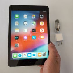 Apple iPad Mini 2 - Wifi - Like New 