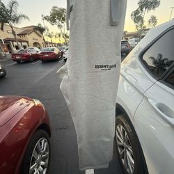 Essentials Fear of God Sweatpants . Light oatmeal 