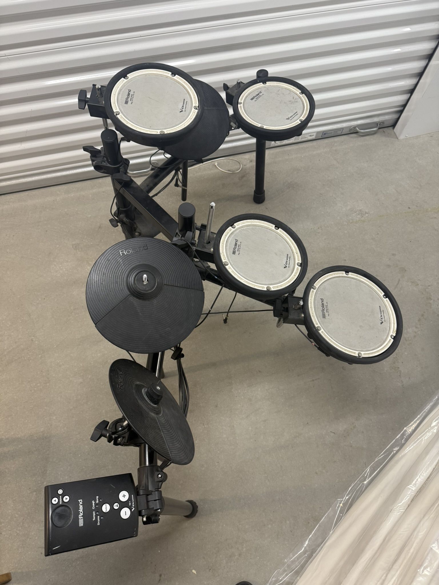 Roland TD-1DMK Electronic Drum Kit + Amp